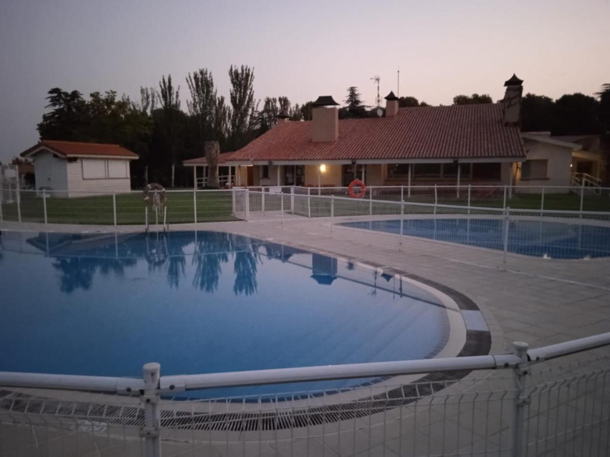 Bungalows Zaragoza Camping Buitenkant foto