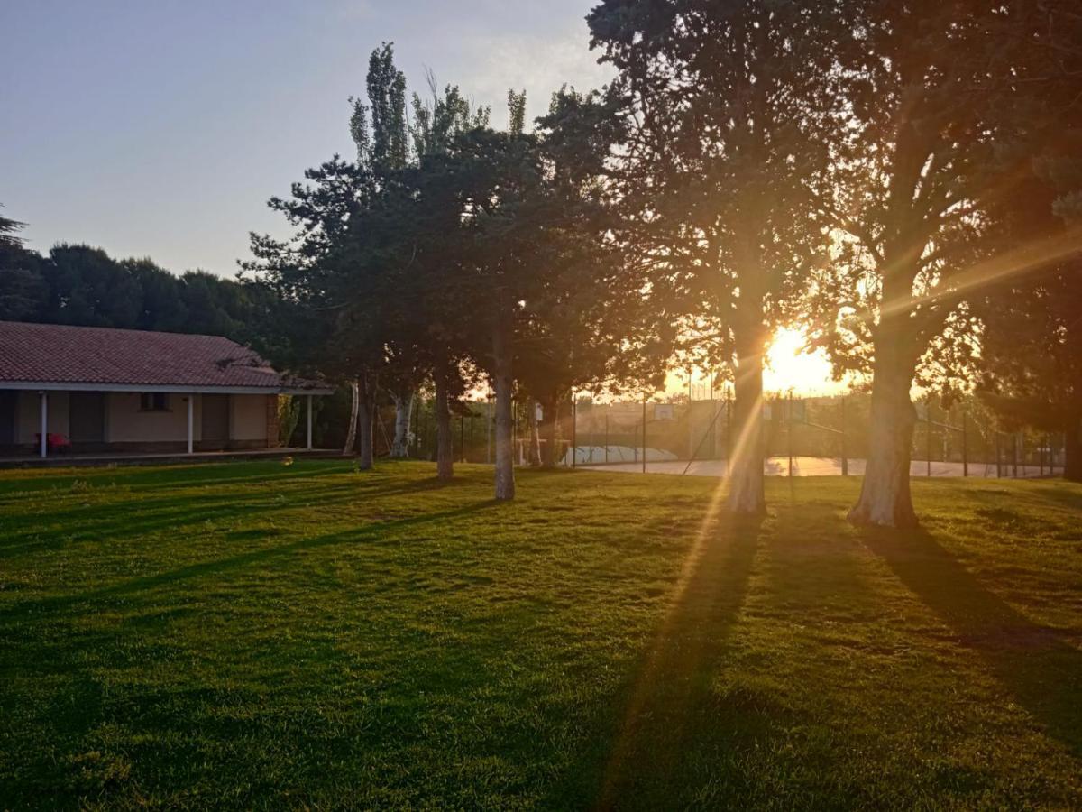 Bungalows Zaragoza Camping Buitenkant foto