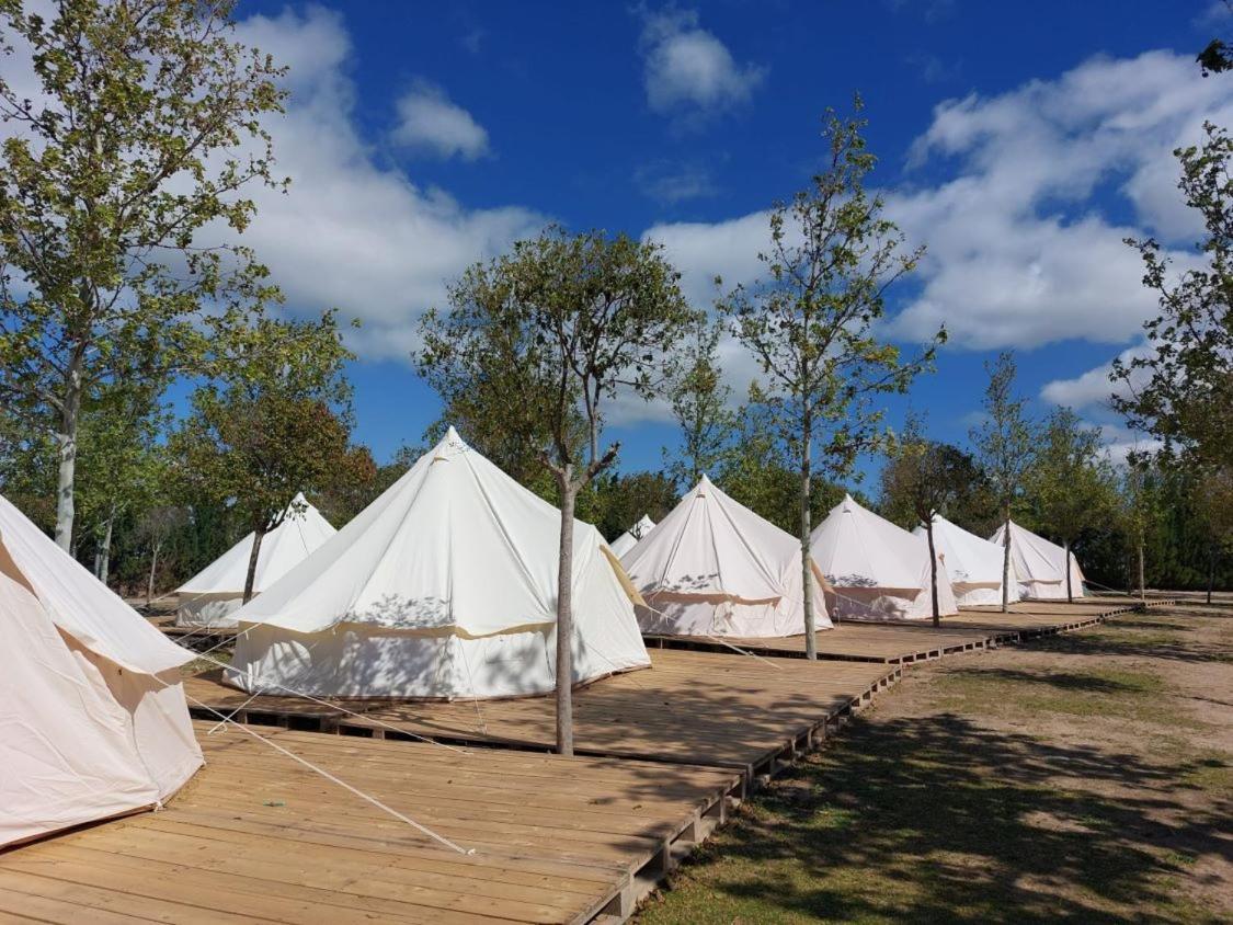 Bungalows Zaragoza Camping Buitenkant foto